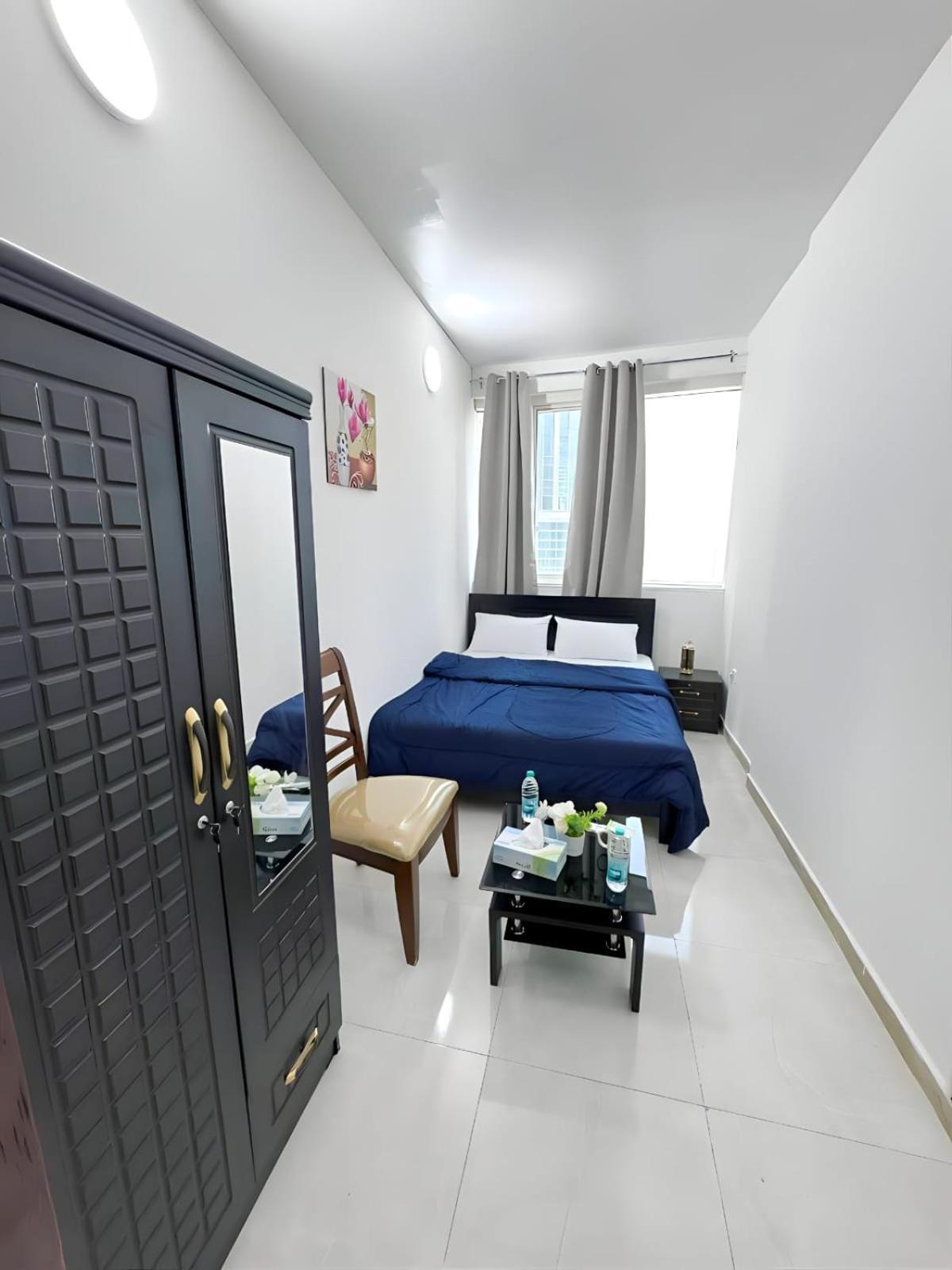 Suave Sea View Hostel Abu Dhabi